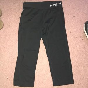 Nike Pro Capri Pants